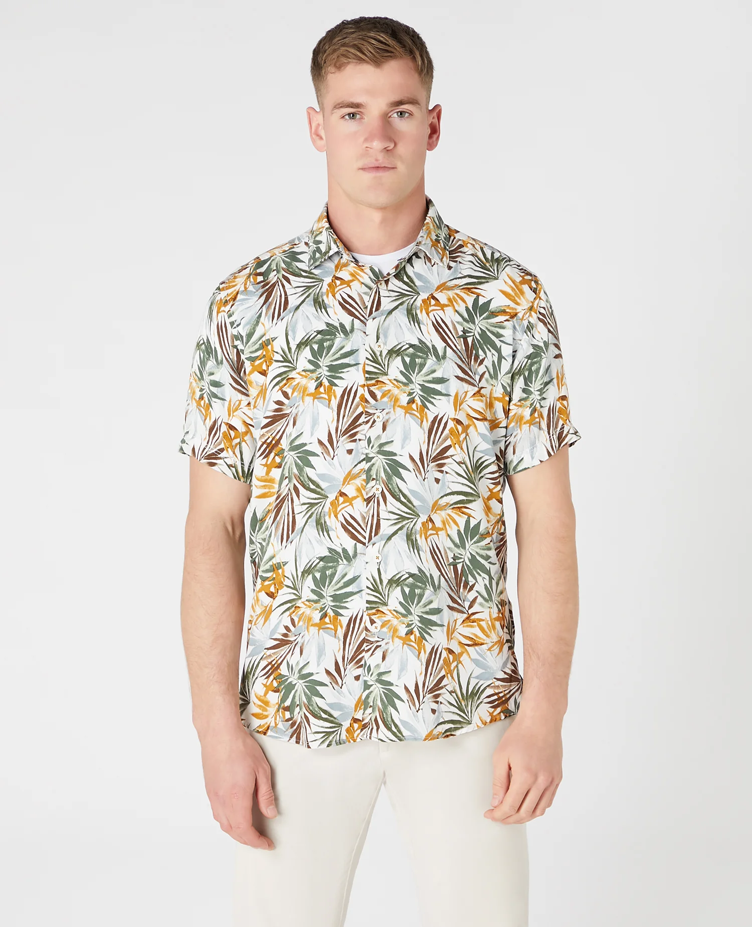 Tapered Fit Print Short Sleeve Shirt