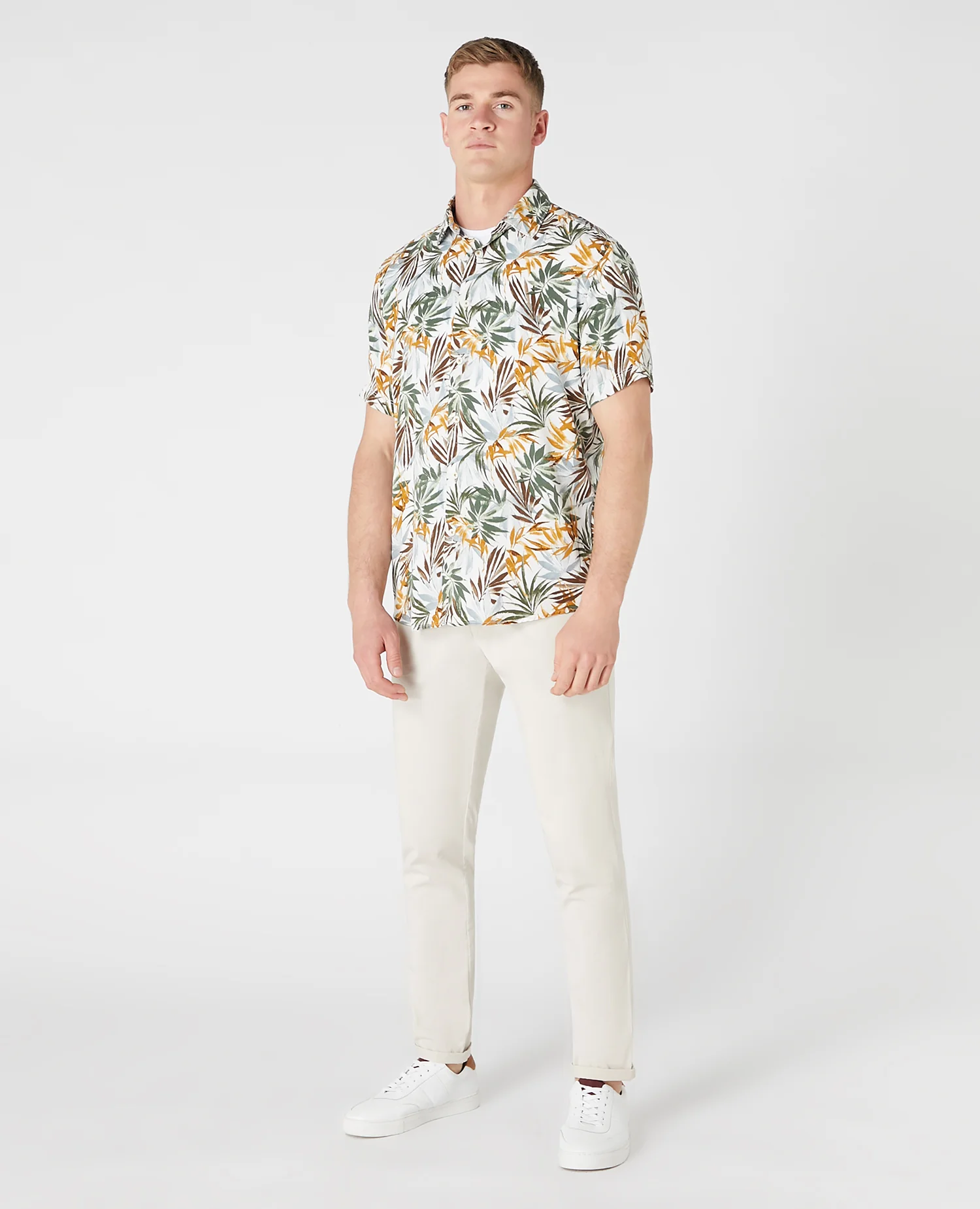 Tapered Fit Print Short Sleeve Shirt - Image 2
