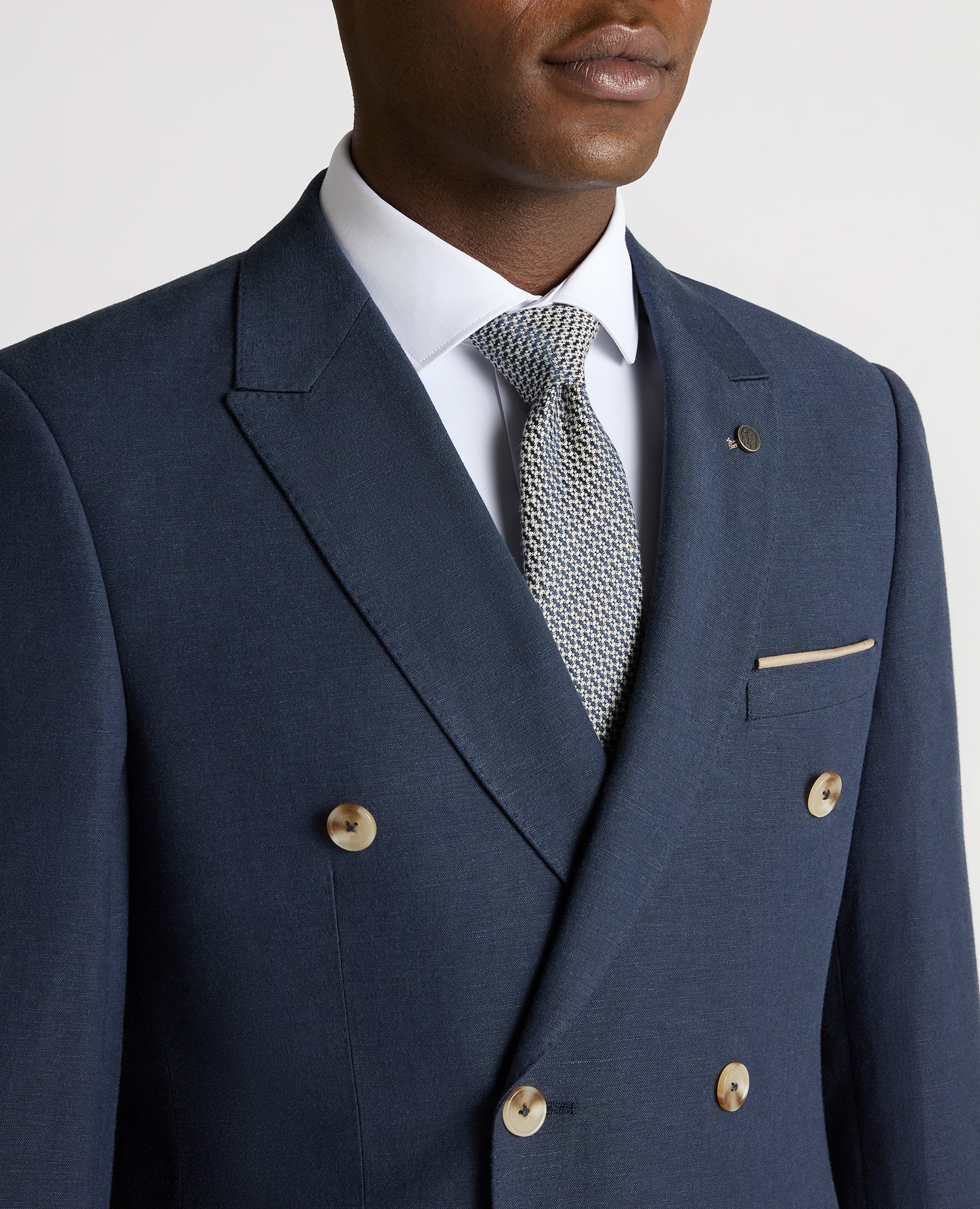Slim Fit Linen-Blend Double Breasted Suit - Image 4
